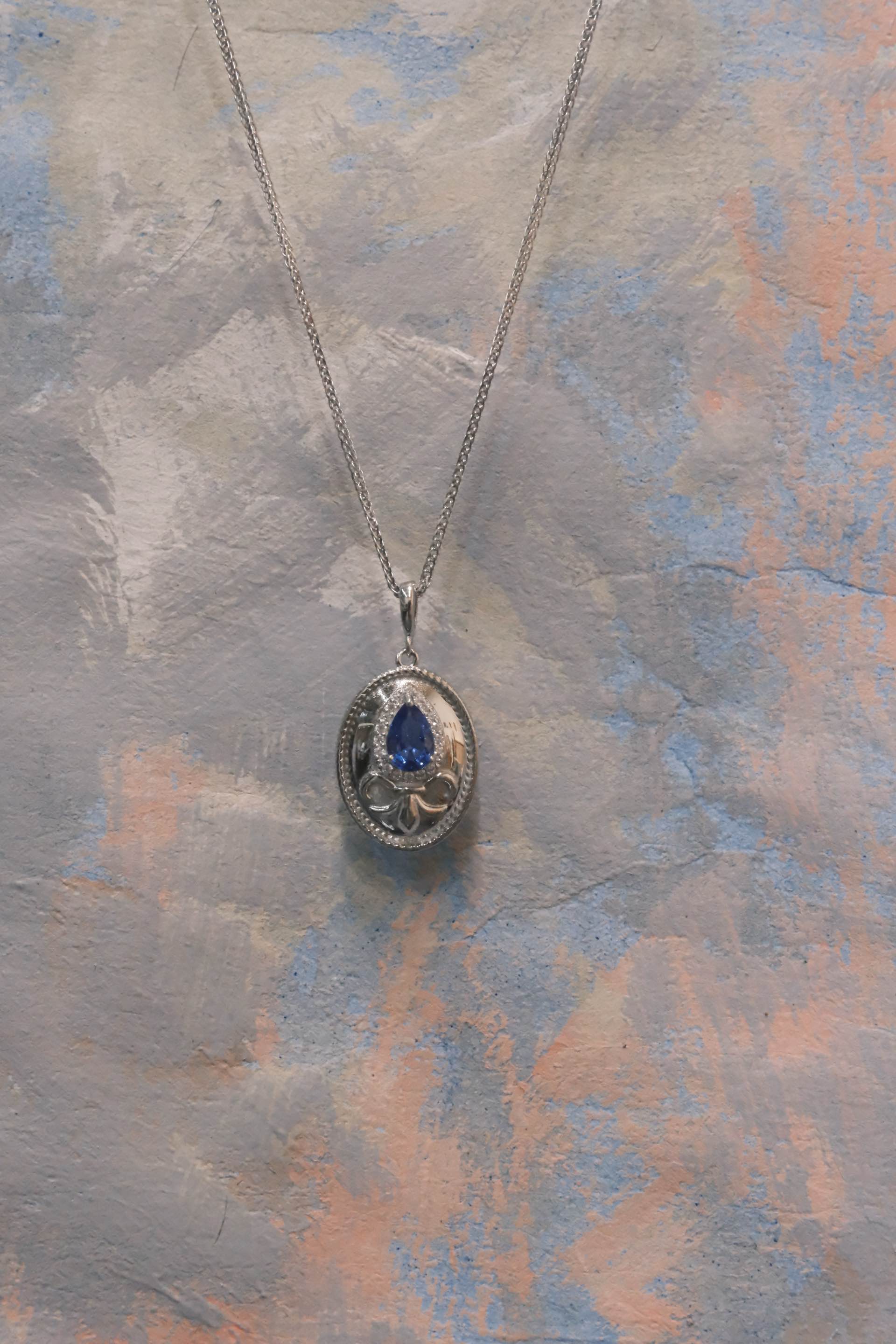 Fleur Royale de Reve · Silver Necklace