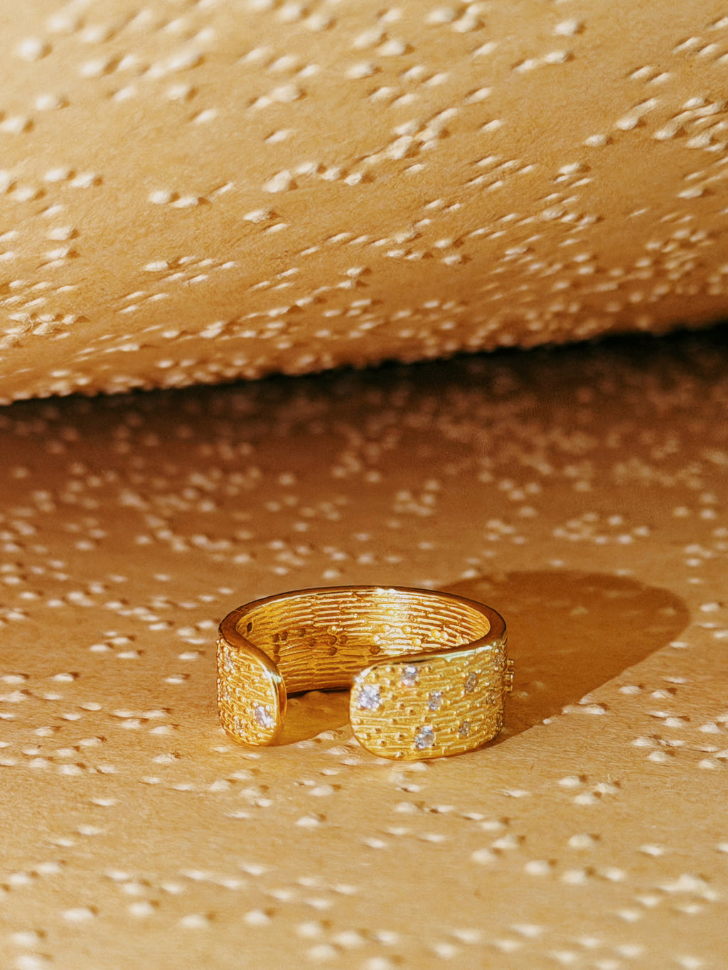 Ti protego · Gold Ring