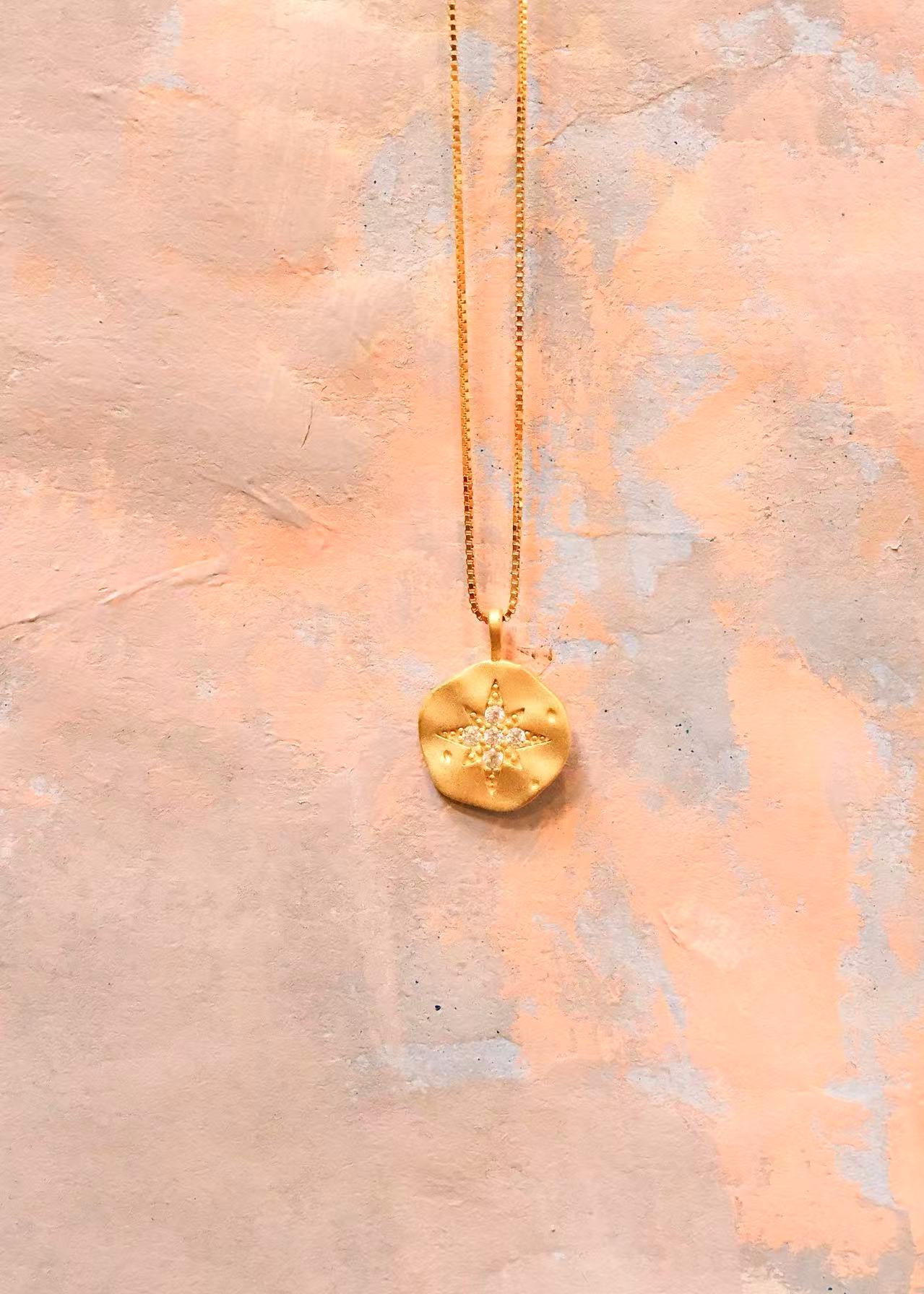Etoile de Reve · Gold Star Necklace