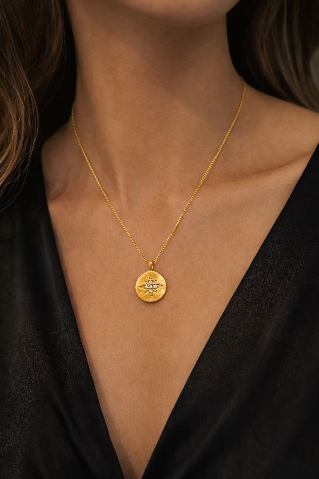 Etoile de Reve · Gold Star Necklace