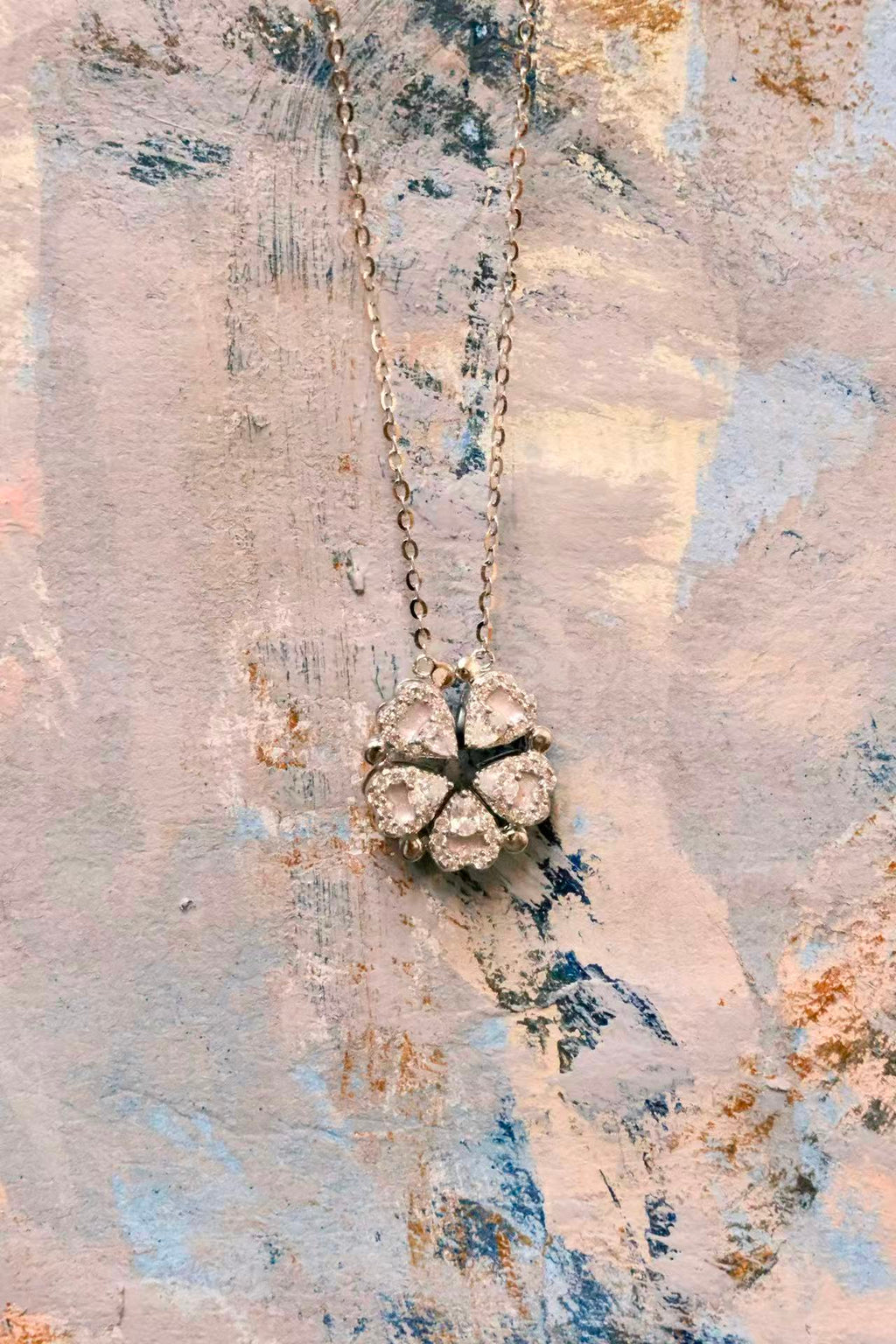 Clover de Reve Necklace · Magnetic Silver Necklace