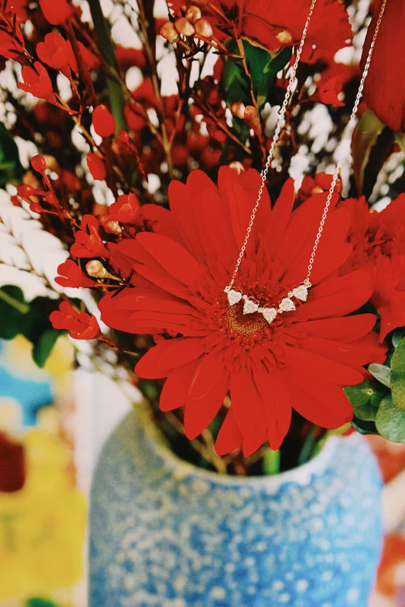 Clover de Reve Necklace · Magnetic Silver Necklace