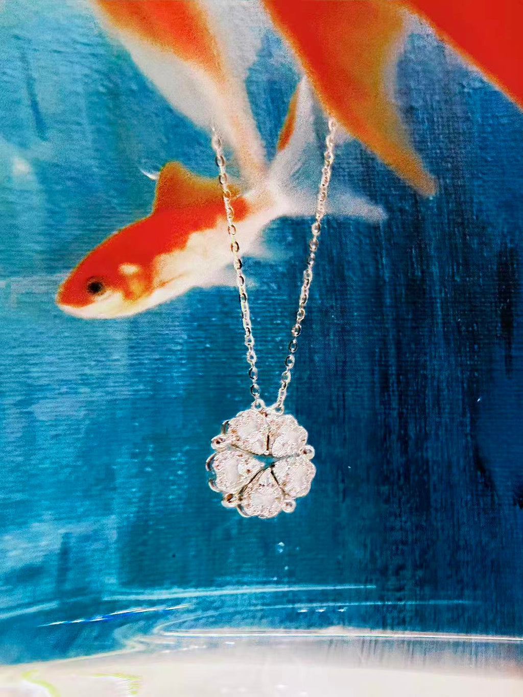 Clover de Reve Necklace · Magnetic Silver Necklace