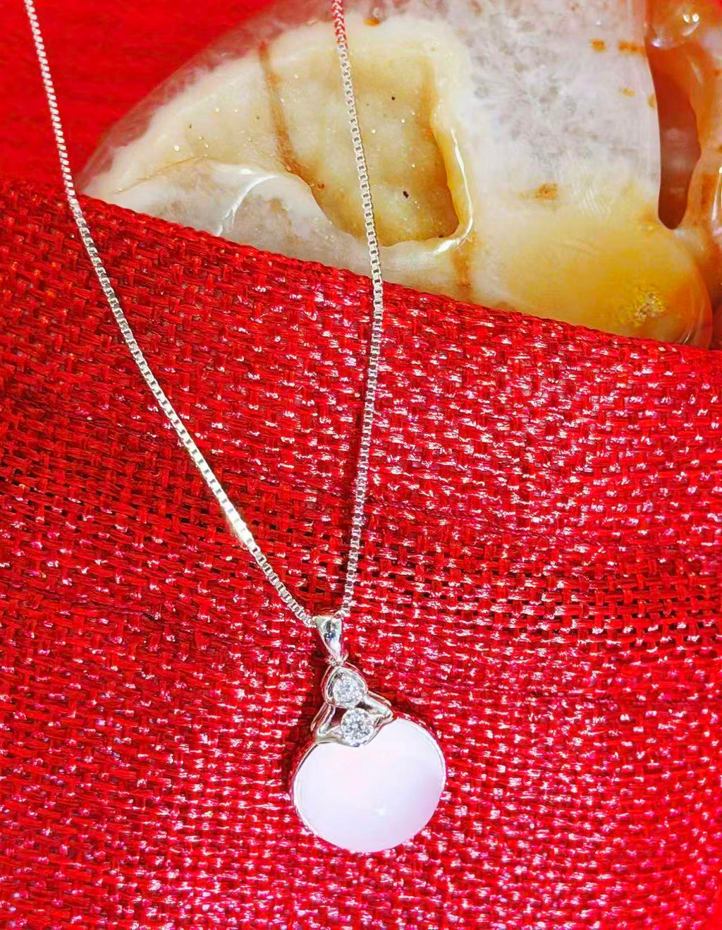 Lune de Reve · Silver White Jade Necklace