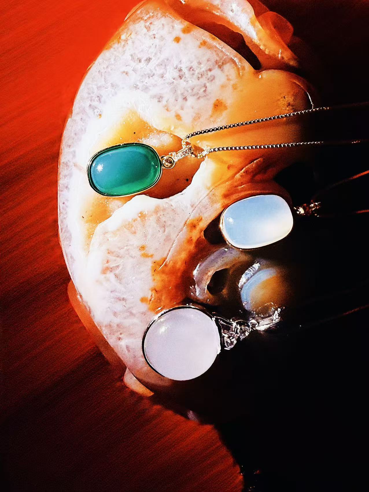 Lune de Reve · Silver White Jade Necklace