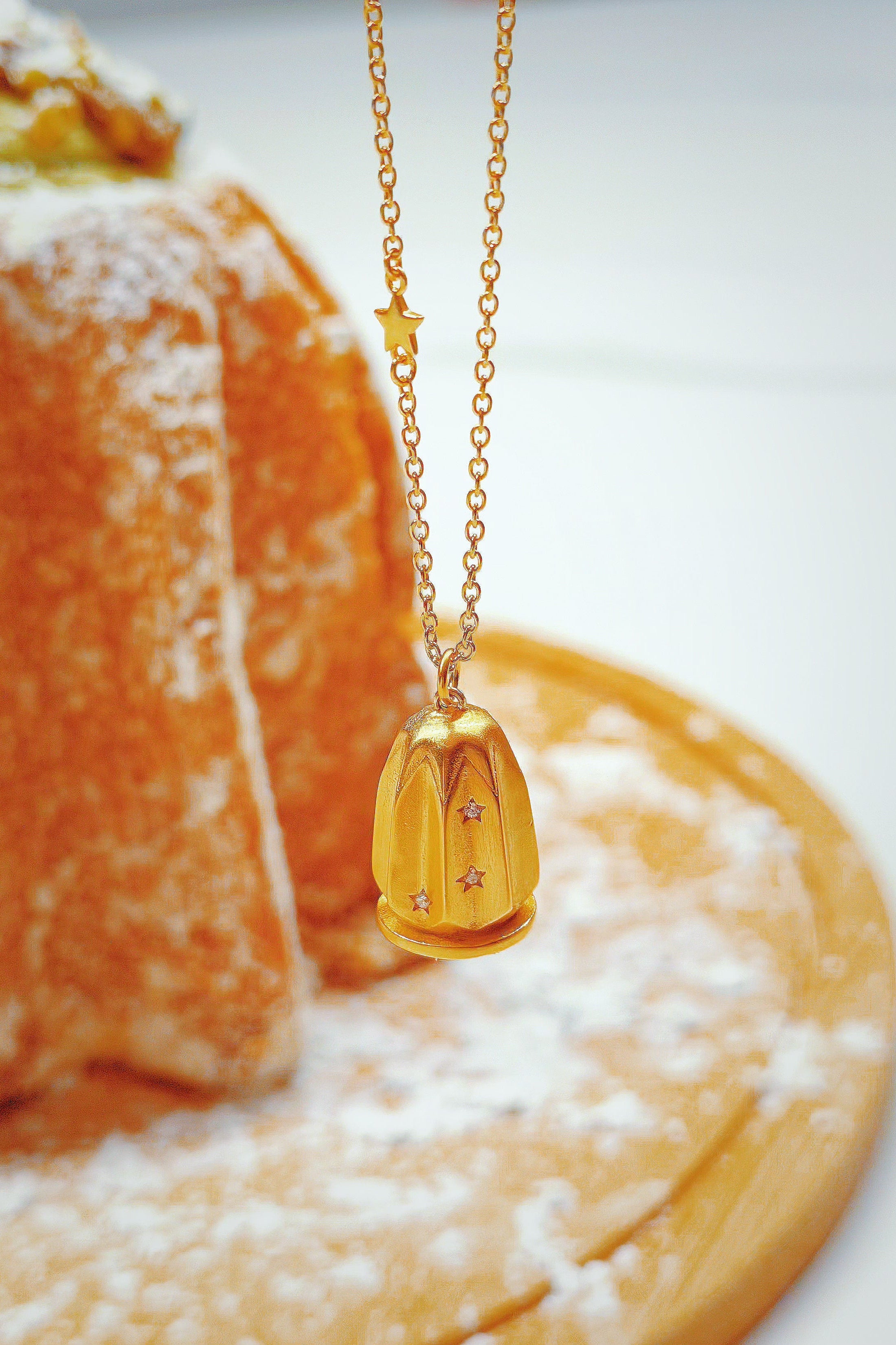 Pandoro · Gold Necklace