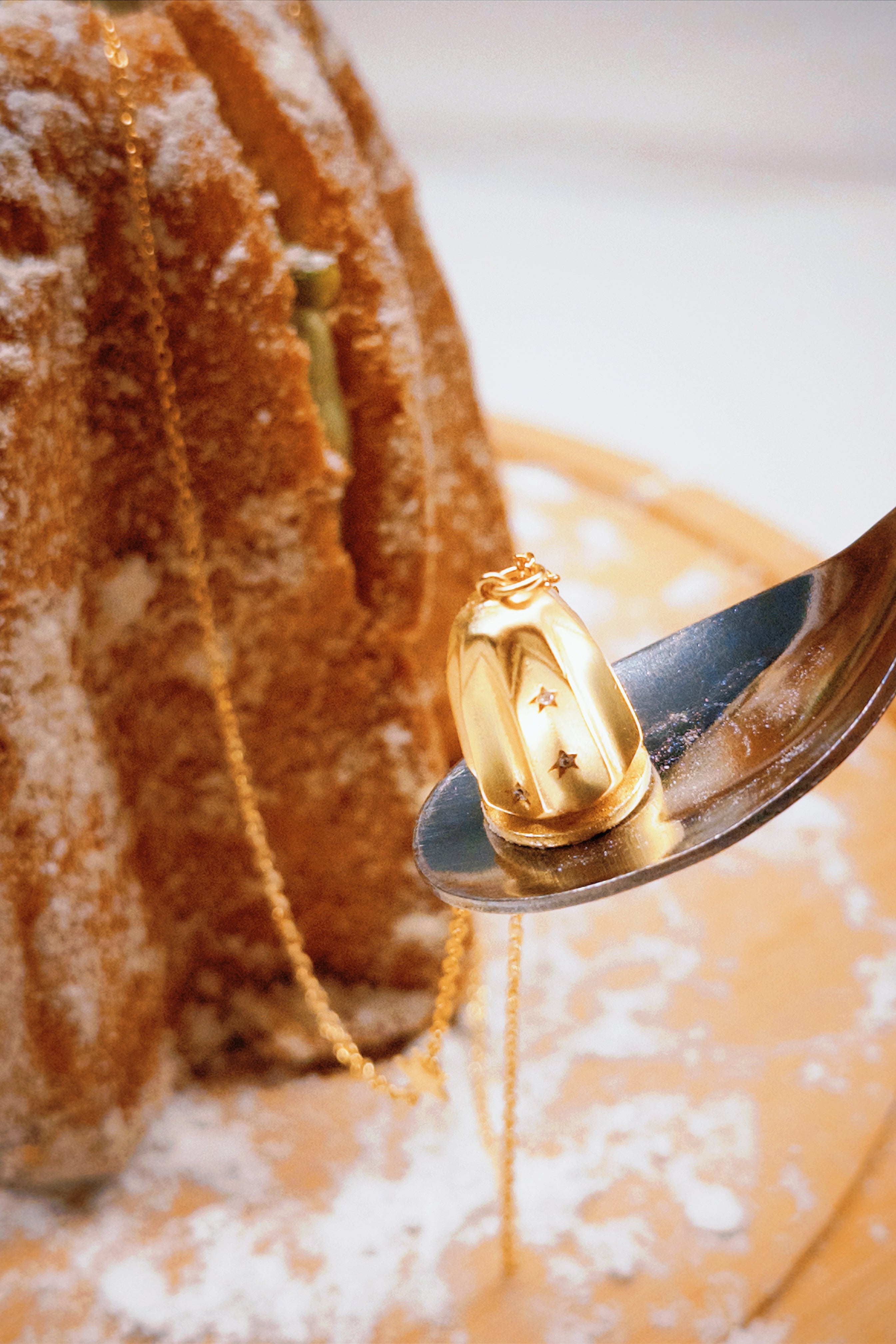 Pandoro · Gold Necklace