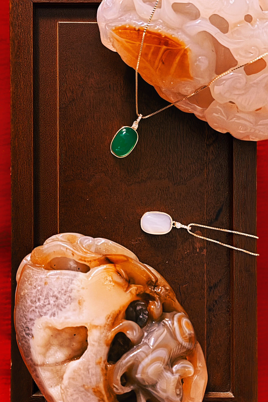Lueur de Jade · Gold and Jade Necklace