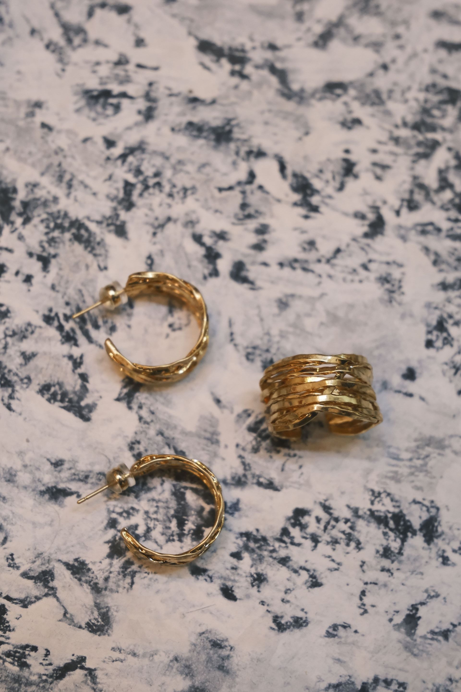 Ondes de Reve · Gold Earrings & Ring